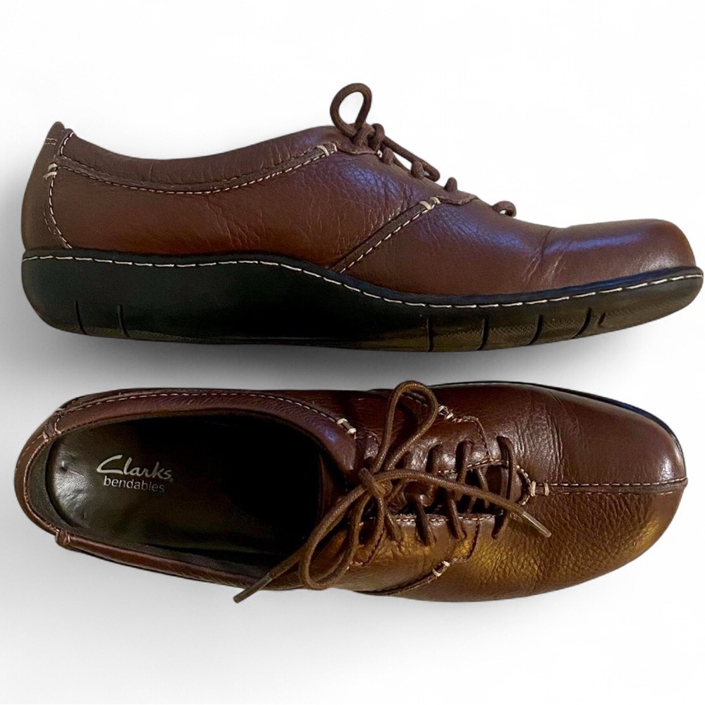 👞 Clark’s Bendables dark brown leather lace-up oxfords
